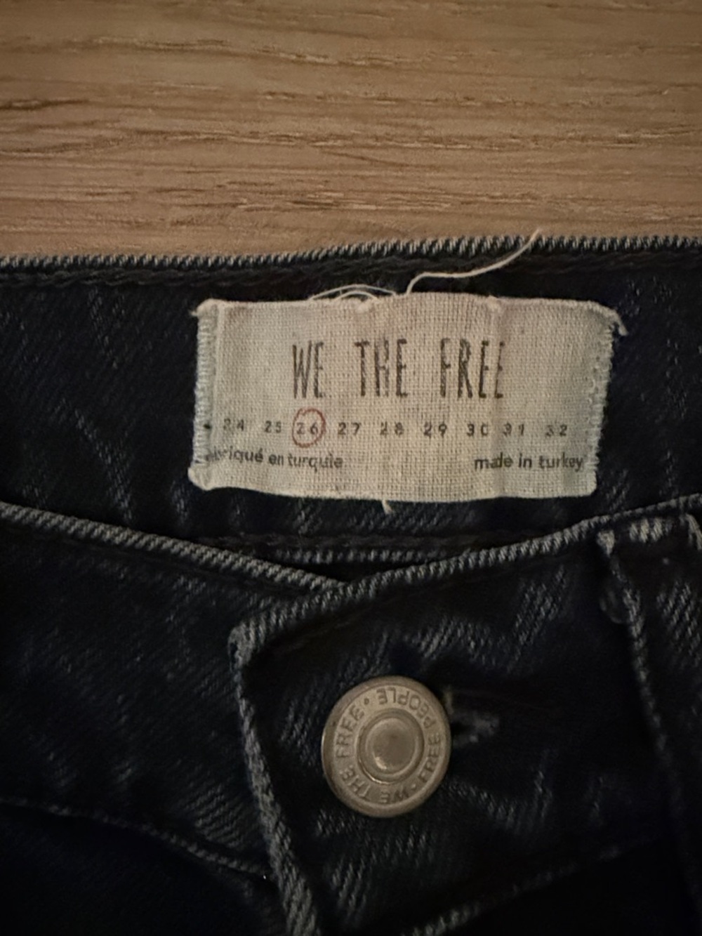Free People Dark Blue Skinny Jeans with Distressed Knee Size 26 - Picture 2 of 3